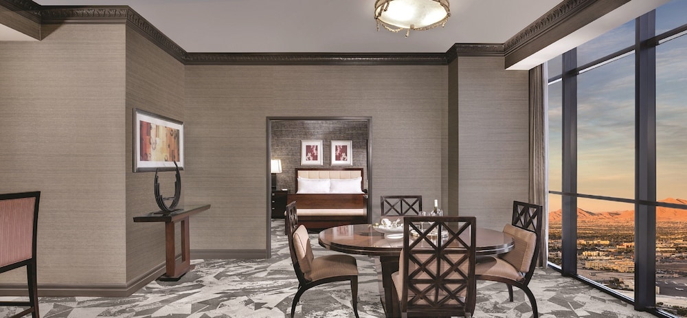 Luxor Hotel and Casino - photo 32