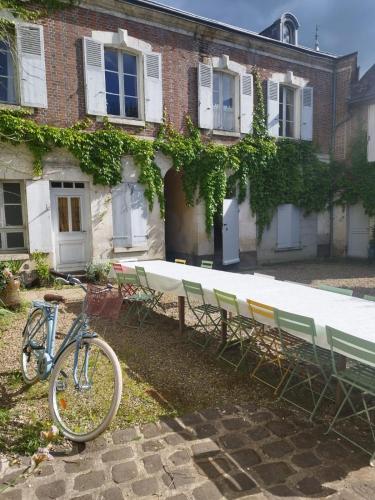 Il était une fois un jardin — hotel in Saint-Fargeau