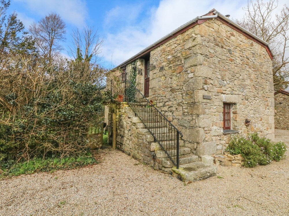 The Barn - carbon neutral hotel in Camborne