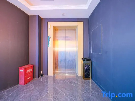 Baoshilong Hotel in Shishi, People's Republic of China