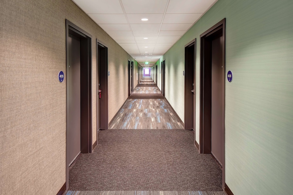 Tru by Hilton Raleigh Durham Airport - photo 36