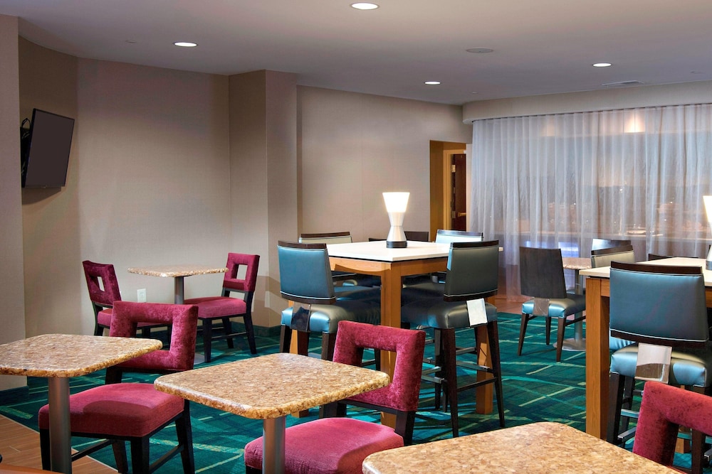 SpringHill Suites by Marriott Atlanta Alpharetta - photo 18