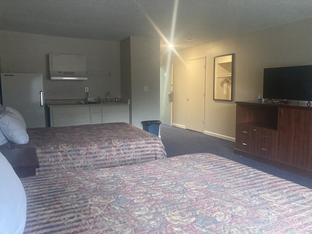 Travelodge by Wyndham Canyonville - photo 14