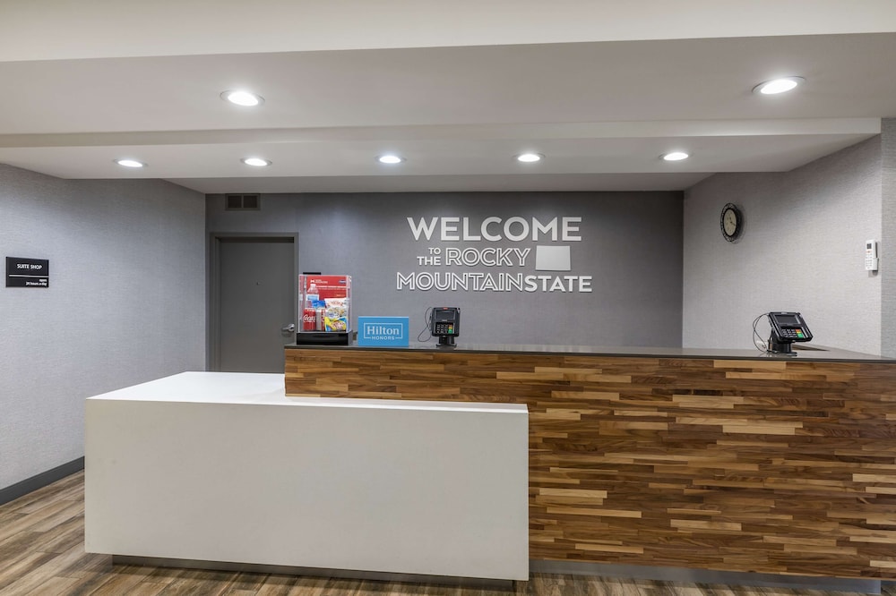 Hampton Inn Ft Collins - photo 4