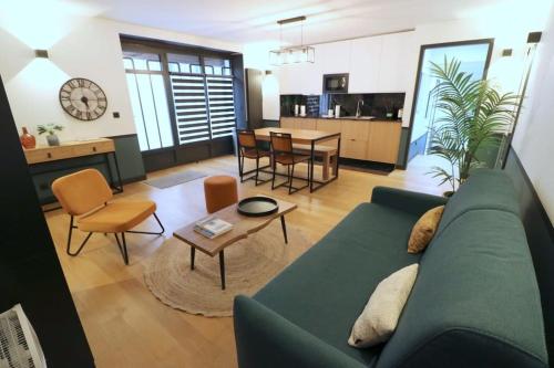 Cocon Neuf Coeur du 11e - last minute hotel in Paris