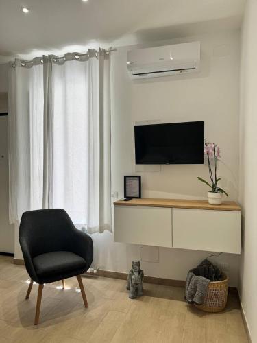 Little Apartment — 4-Star Luxury Hotel in Rome, Italy
