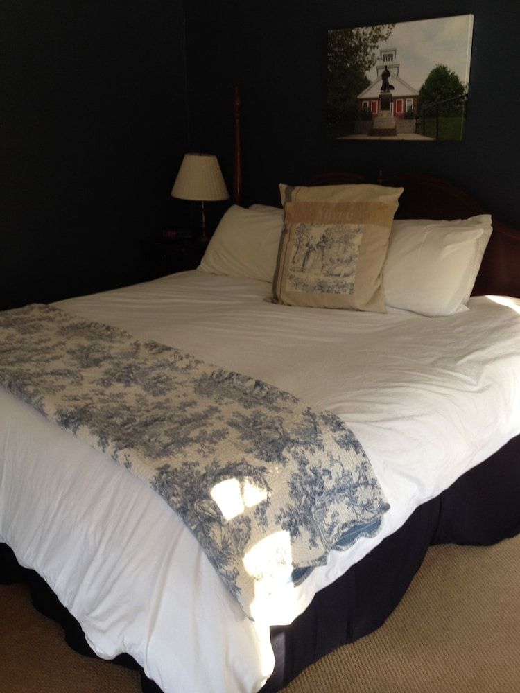 Benjamin Prescott Inn - photo 13