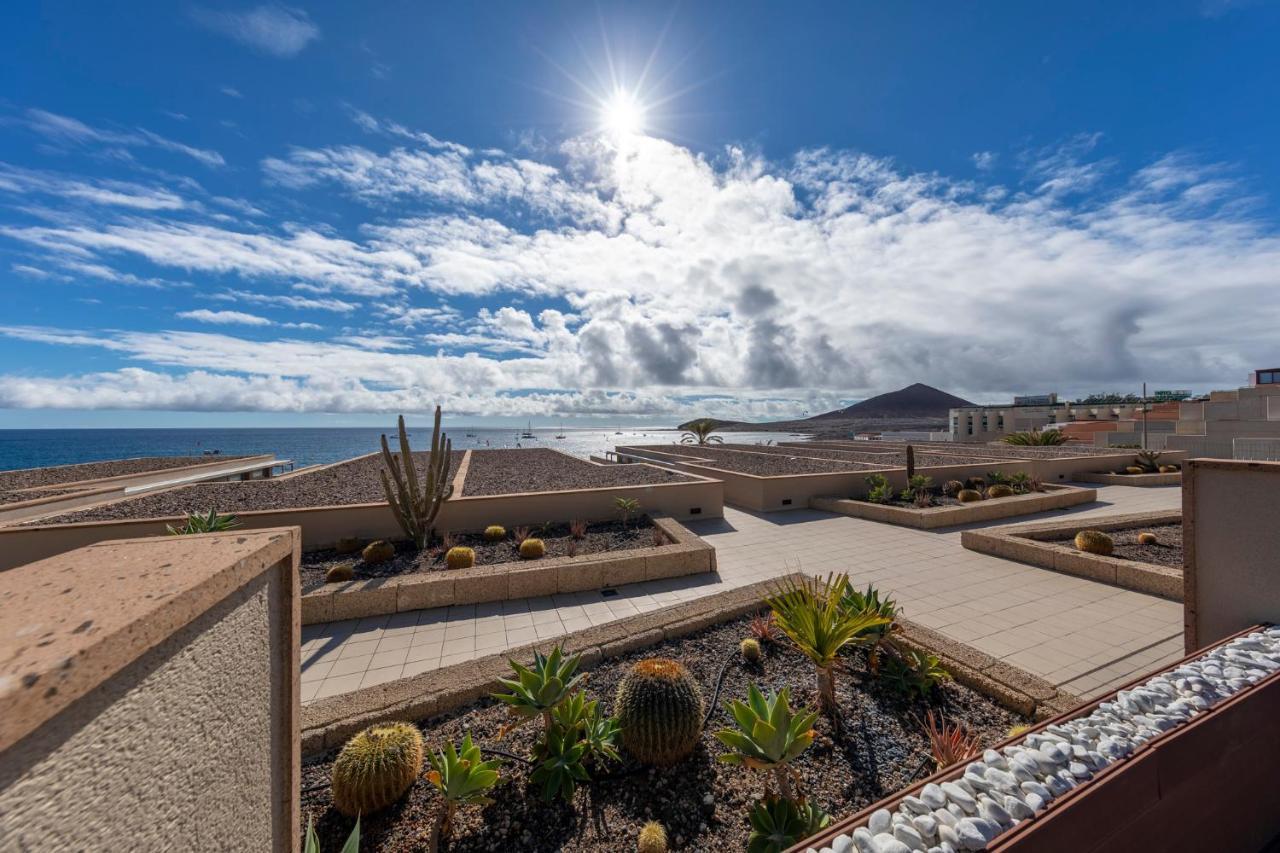 Medano4you Surfers Paradise Casa Medano — 4-Star Luxury Hotel in Granadilla De Abona, Spain