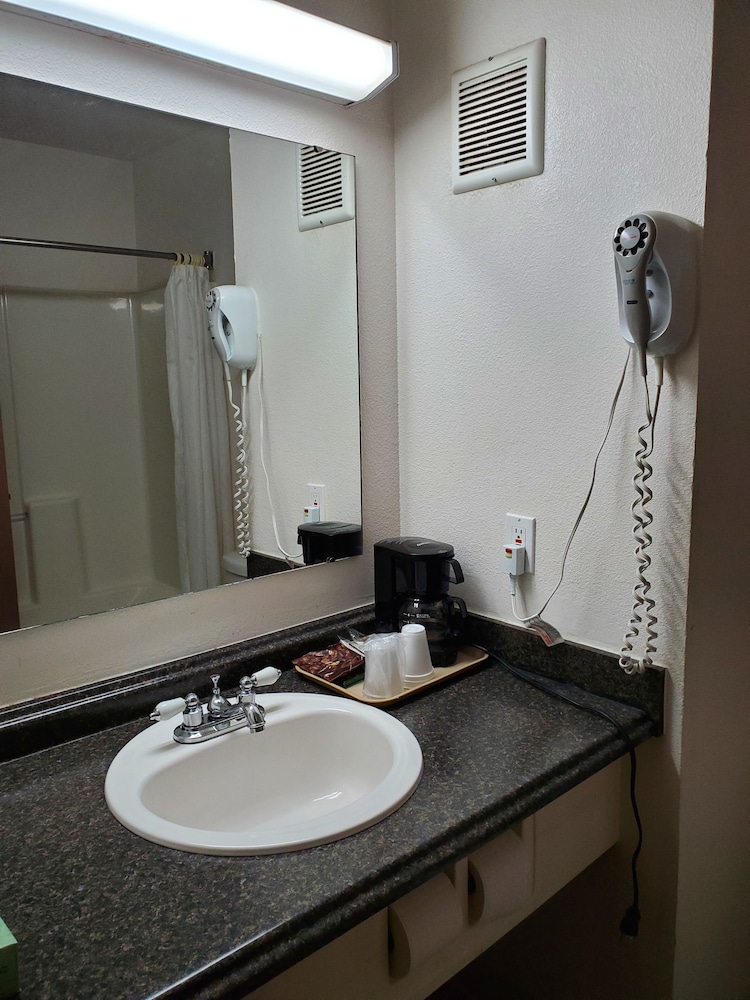 Bellis Inn - photo 24