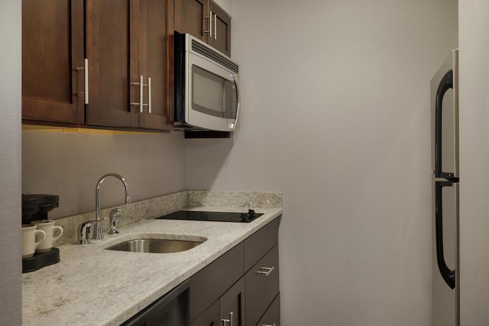 Homewood Suites by Hilton Burlington - photo 15