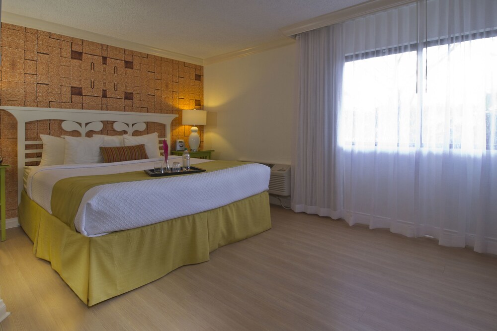Miami Lakes Hotel and Golf - photo 6