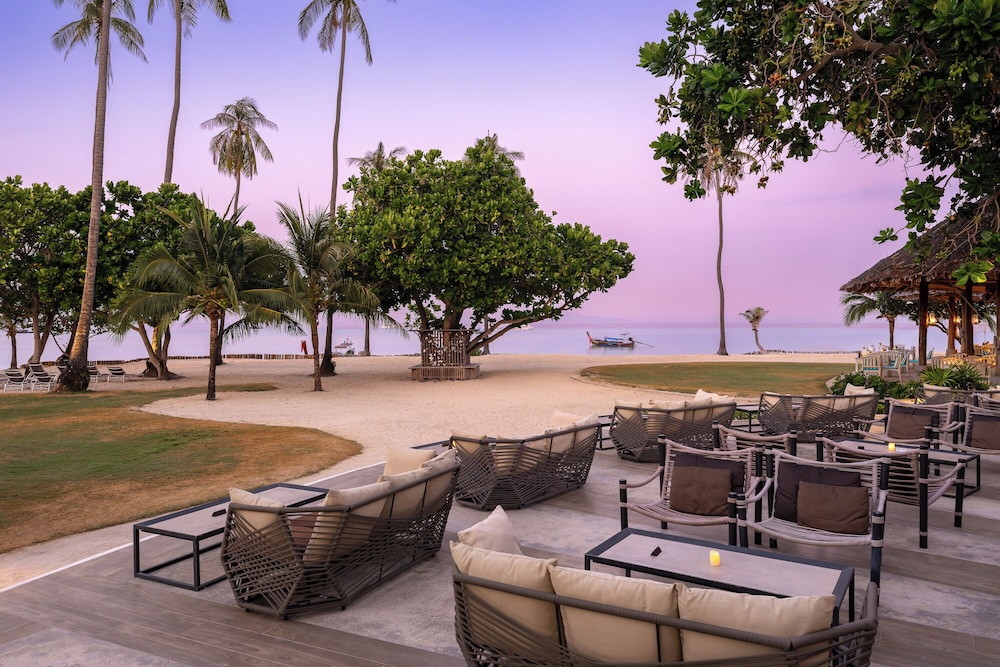 מזון ומשקאות