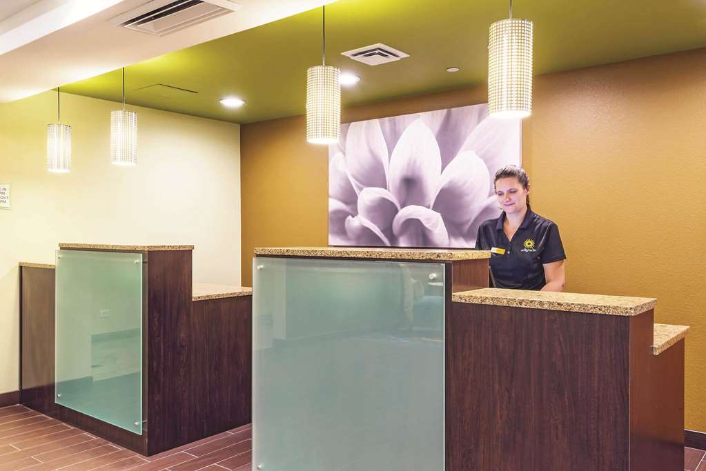 La Quinta Inn & Suites by Wyndham Boise Towne Square - photo 10