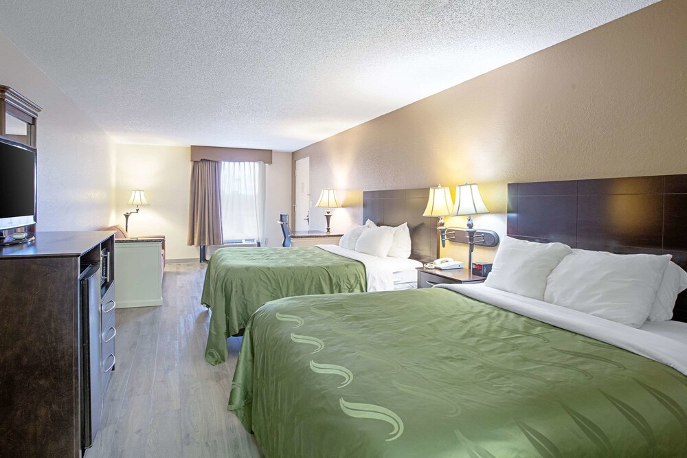 Quality Inn & Suites Live Oak I 10 Exit 283 - photo 20
