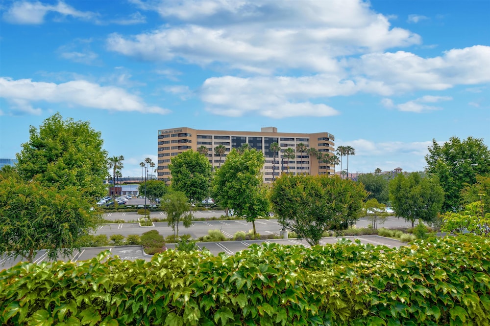 Embassy Suites by Hilton Anaheim Orange - photo 57