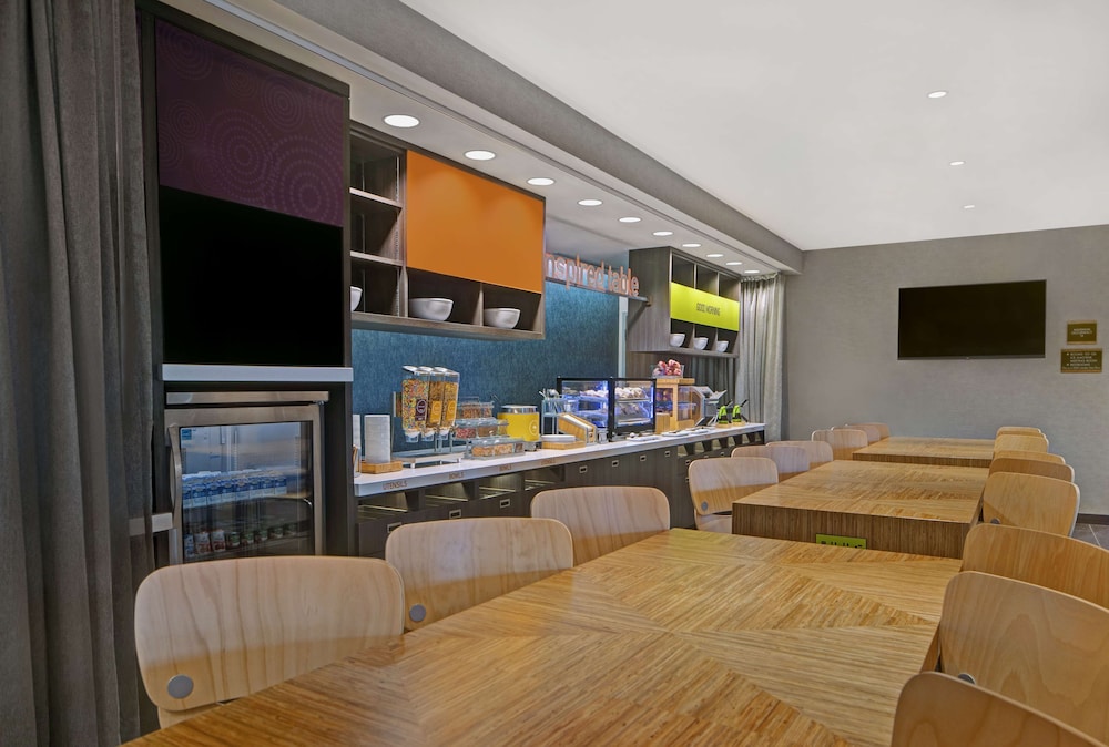 Home2 Suites Asheville Airport - photo 37