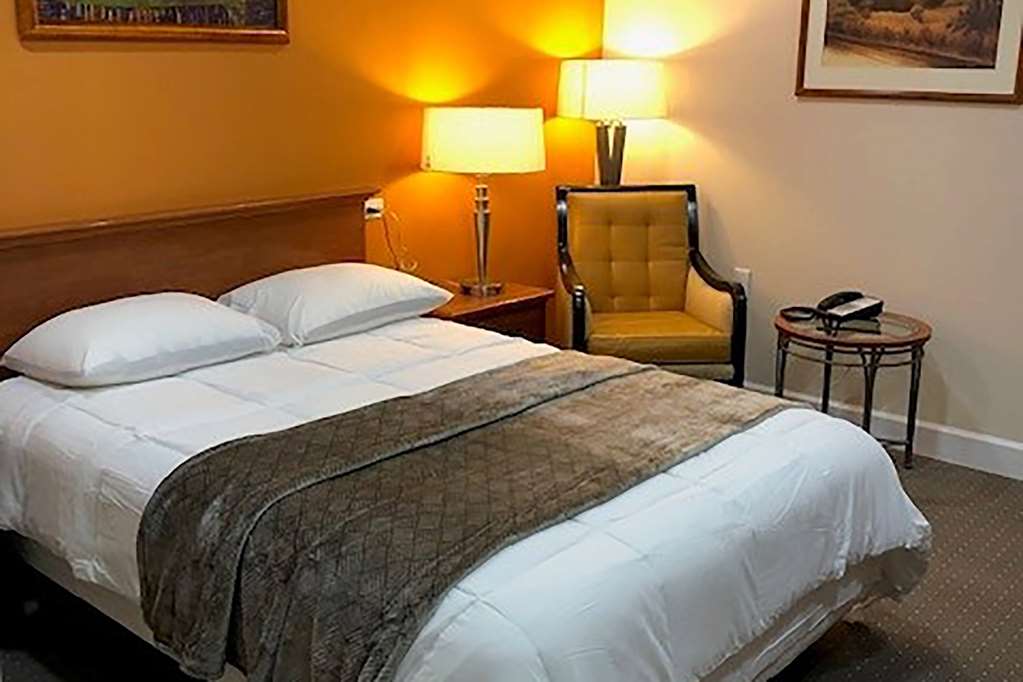 Howard Johnson by Wyndham Ridgecrest CA - photo 3