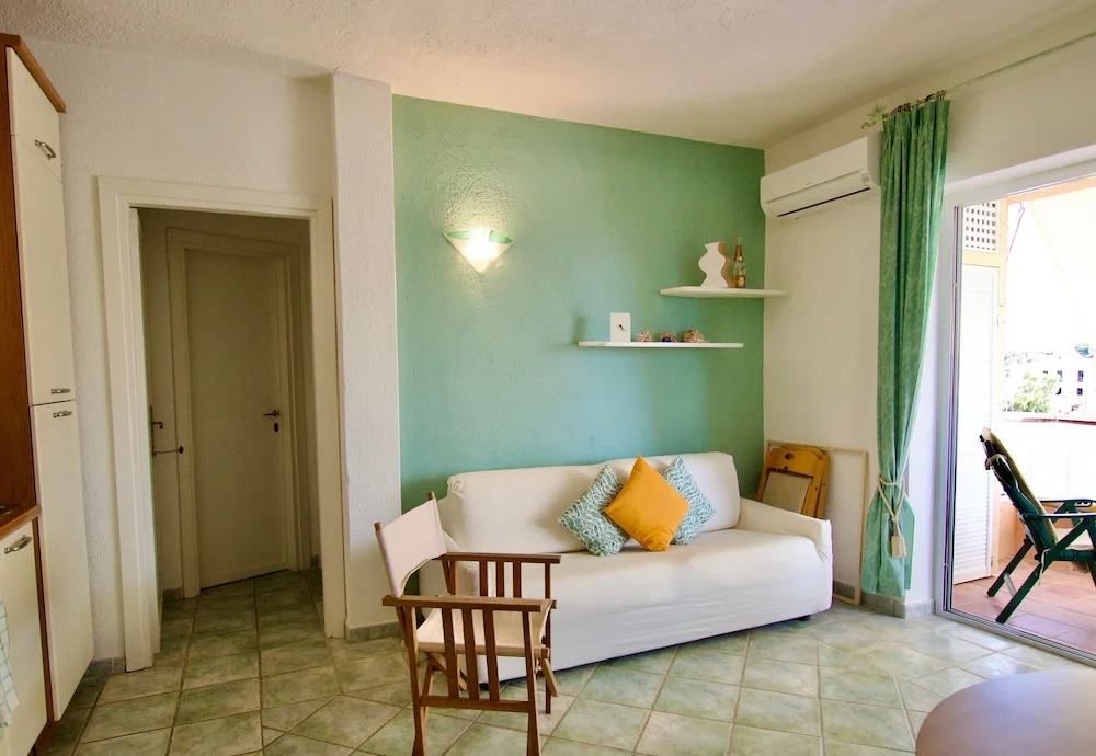 Il Vecchio Faro Piras 150Mt From The Sea in Loiri Porto San Paolo, Italy