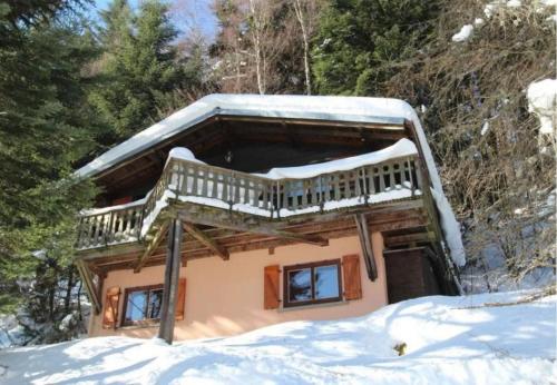 LE Trappeur Chalet en Bois vue Montagne — 4-Star Luxury Hotel in La Bresse, France