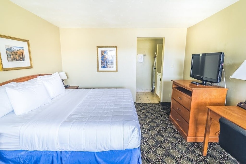 Days Inn by Wyndham Montrose - photo 23