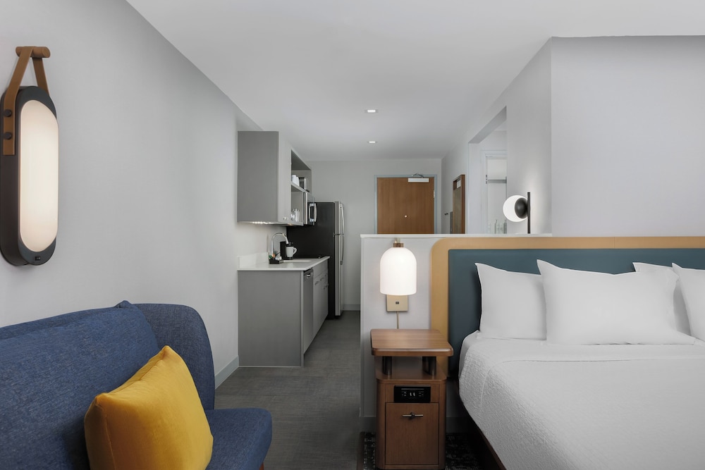 Homewood Suites by Hilton Newport Cincinnati - photo 8
