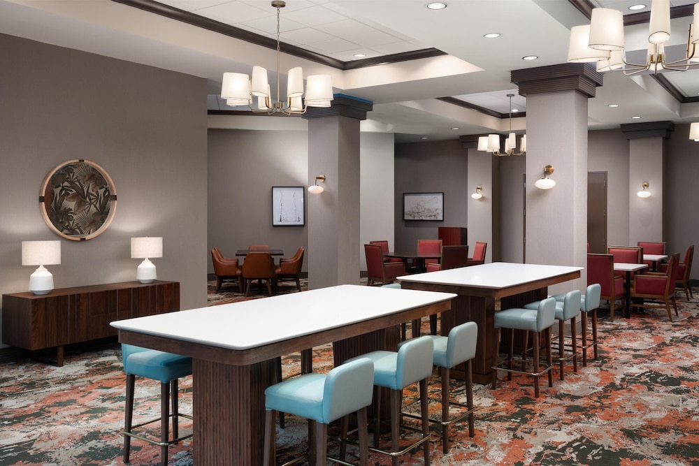 Embassy Suites by Hilton Charleston Airport Convention Ctr - photo 35