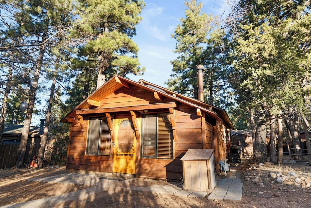 Charming Mountain Getaway in Big Bear Lake, United States