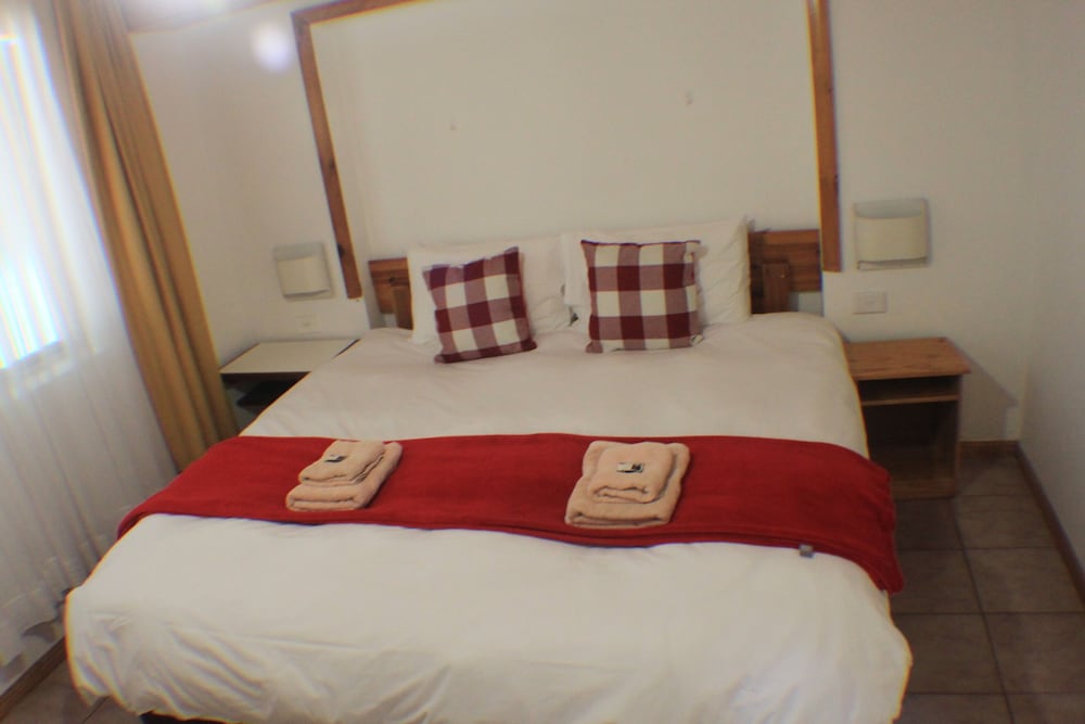 Charming Lodge in City Bowl Close Enough to the Action but Peaceful and Quiet