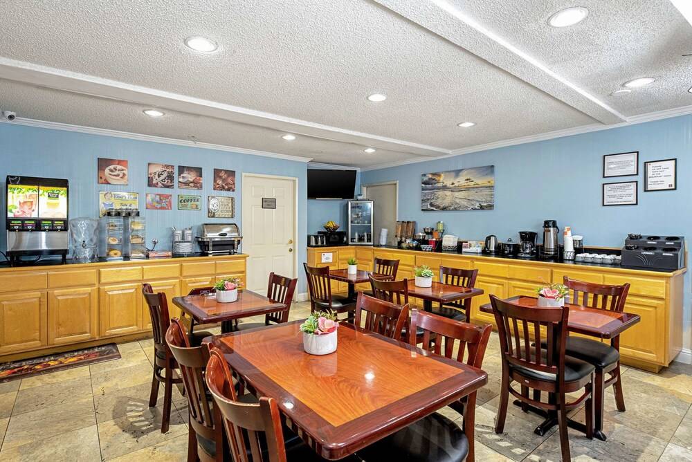 Clarion Inn Silicon Valley - photo 49