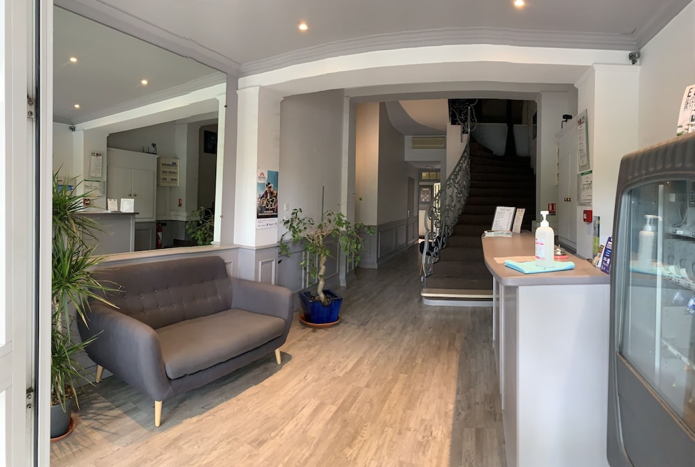 Logis Hotel du Midi - last minute hotel in Salon-De-Provence