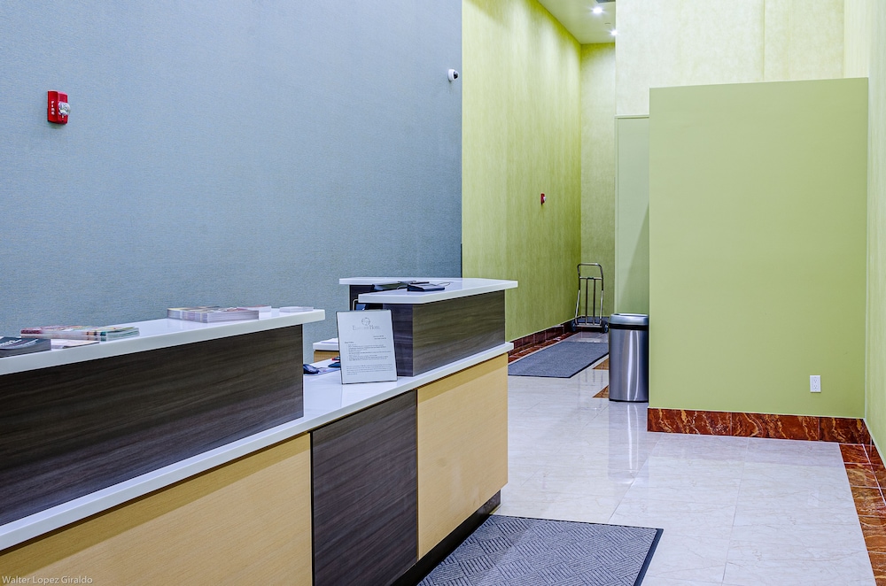 Elmhurst Hotel - photo 5