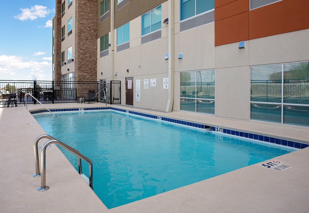 Holiday Inn Express and Suites El Paso North by IHG - photo 19