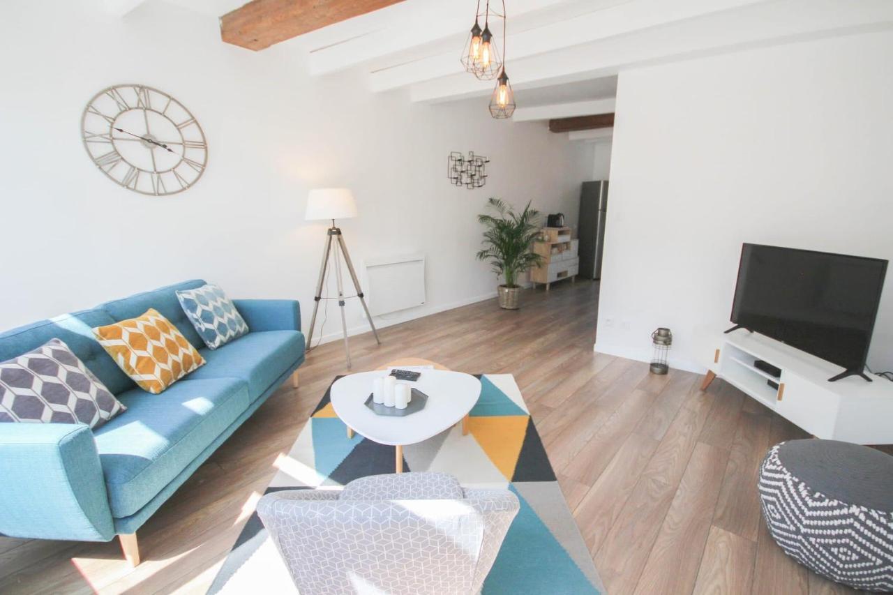 Old Town Nice functional and cozy ap for 3pers private parking — hotel in Lille