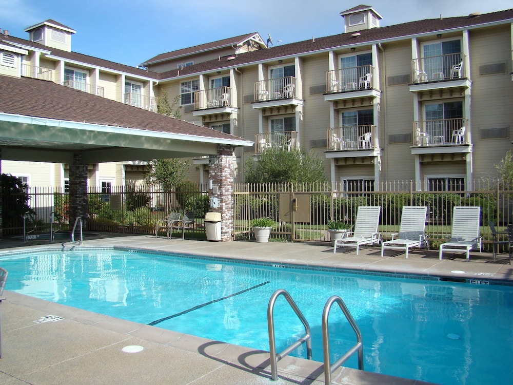 Hampton Inn Ukiah CA - photo 42