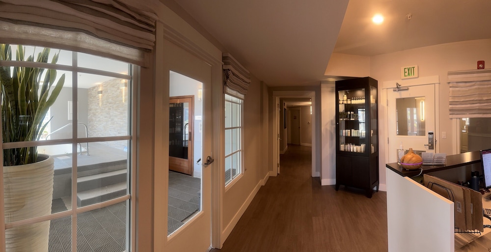 Cannery Pier Hotel & Spa - photo 84