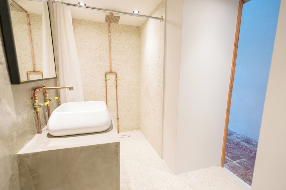 Romeo Gay Hotel - photo 23