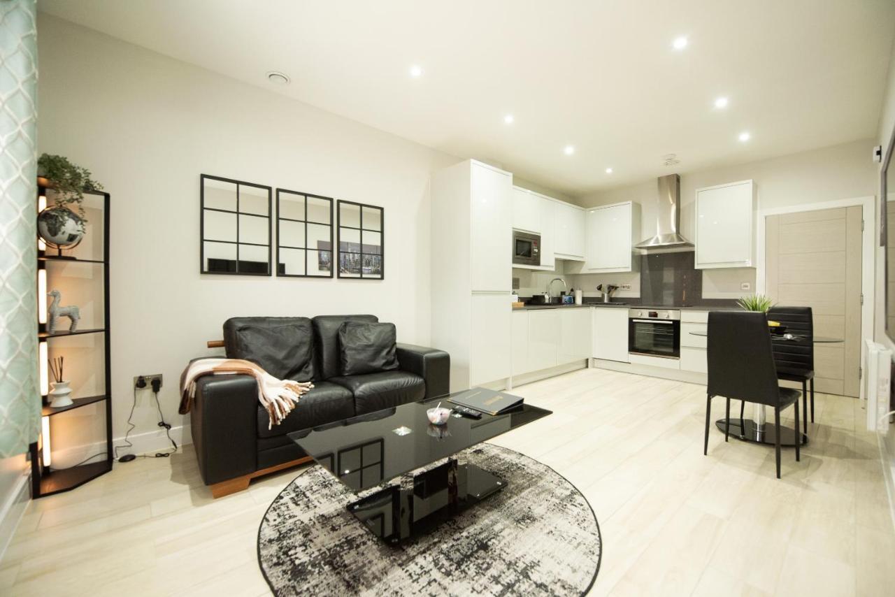 Elm House — 4-Star Luxury Hotel in Reading, United Kingdom