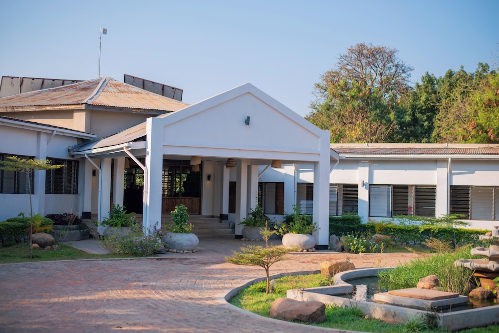Kambiri Beach By Serendib — hotel in Mangochi