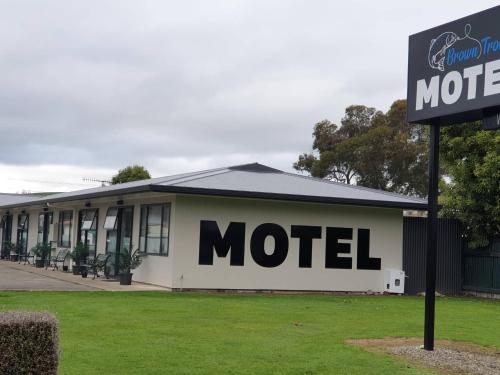 Brown Trout Motel - last minute hotel in Unknown City