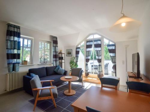 Dünenpark Binz Komfort Ferienwohnung mit 1 Schlafzimmer und Balkon im Dachgeschoss 308 — 4-Star Luxury Hotel in Ostseebad Binz, Germany