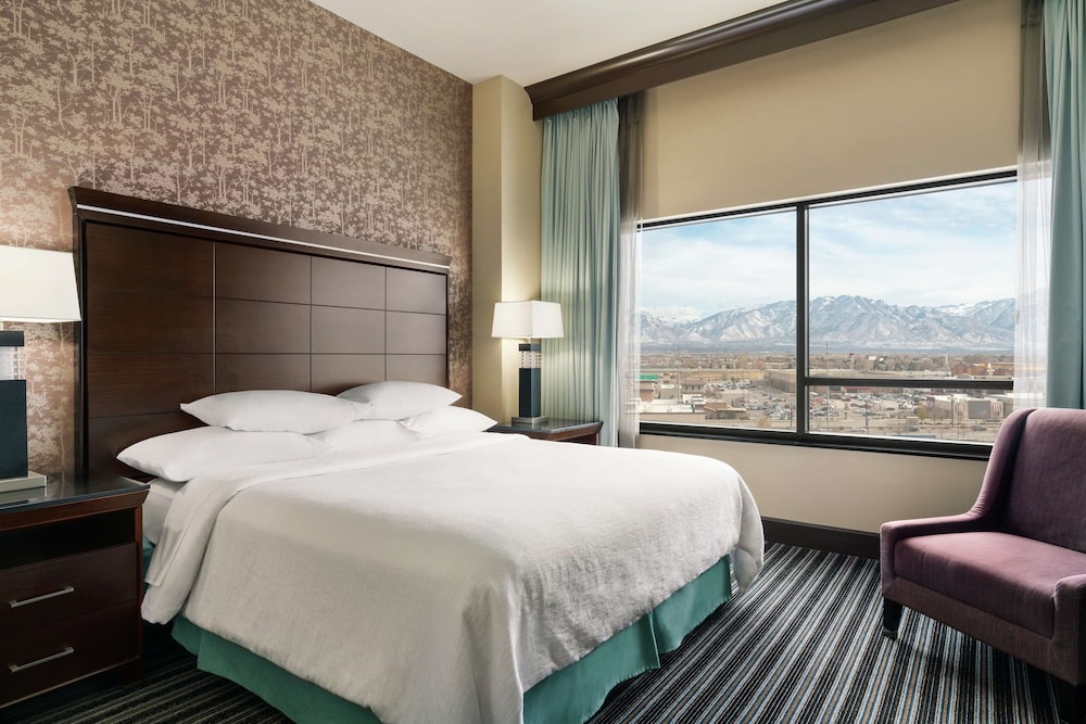Embassy Suites by Hilton Salt Lake West Valley City - photo 42