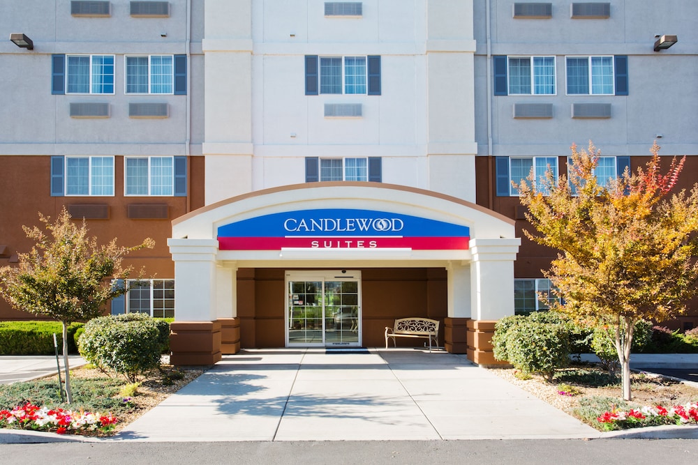 Candlewood Suites Medford by IHG - photo 16