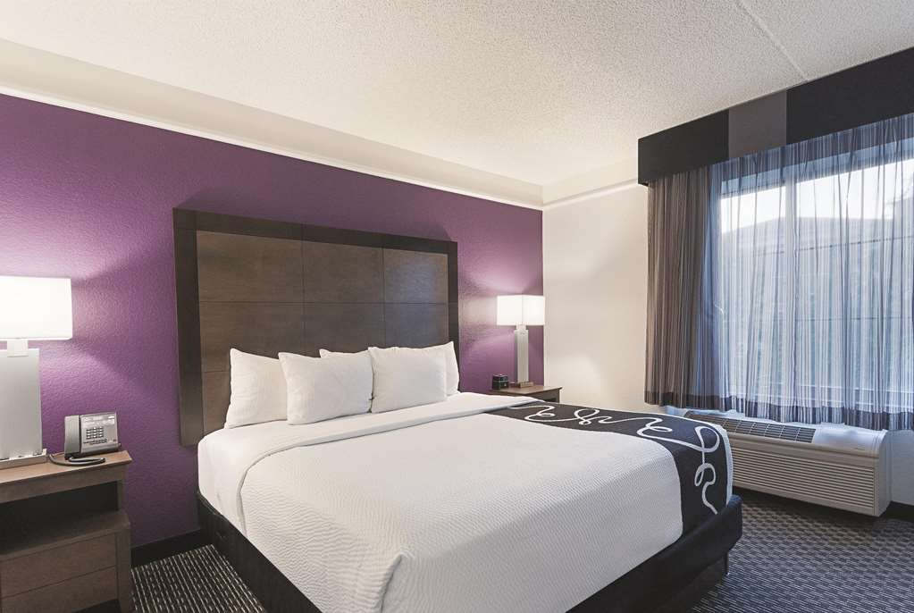 La Quinta Inn & Suites by Wyndham Grand Junction - photo 33
