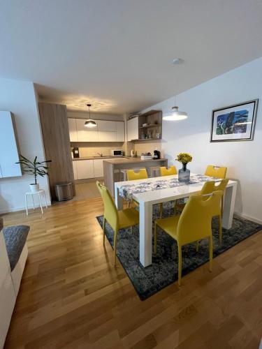 Apartment Mimice Private garage parking space — 4-Star Luxury Hotel in Zagreb, Croatia