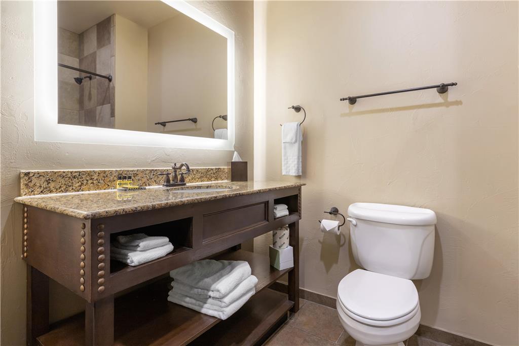 Best Western Plus Cimarron Hotel & Suites - photo 56