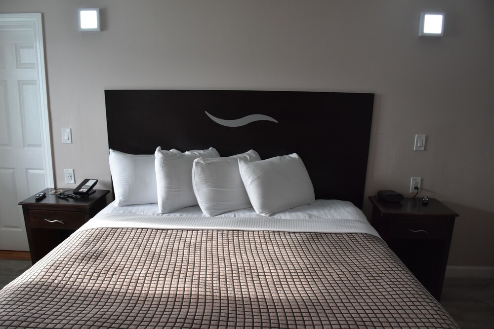 Destin Inn and Suites - photo 38