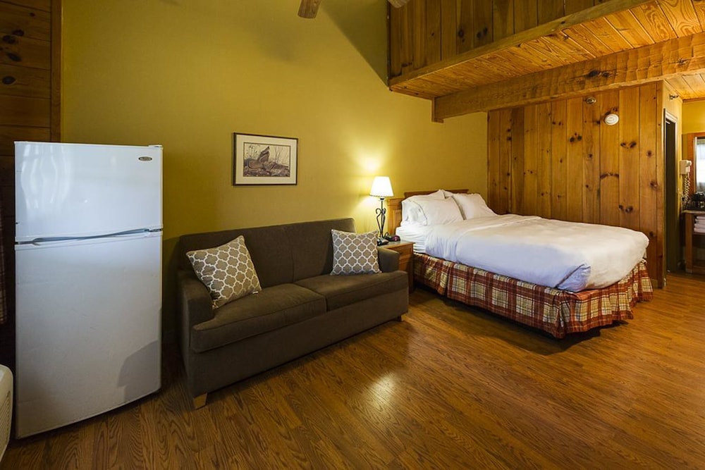 Timbers Lodge - photo 3