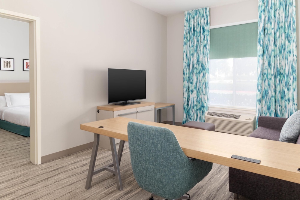 Hilton Garden Inn Ontario Rancho Cucamonga - photo 24