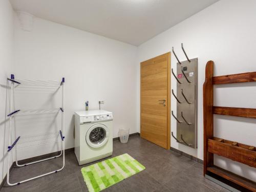 Apartment Birgit by Interhome — 4-Star Luxury Hotel in Stumm, Austria