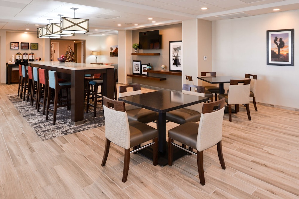 Hampton Inn El Centro - photo 2